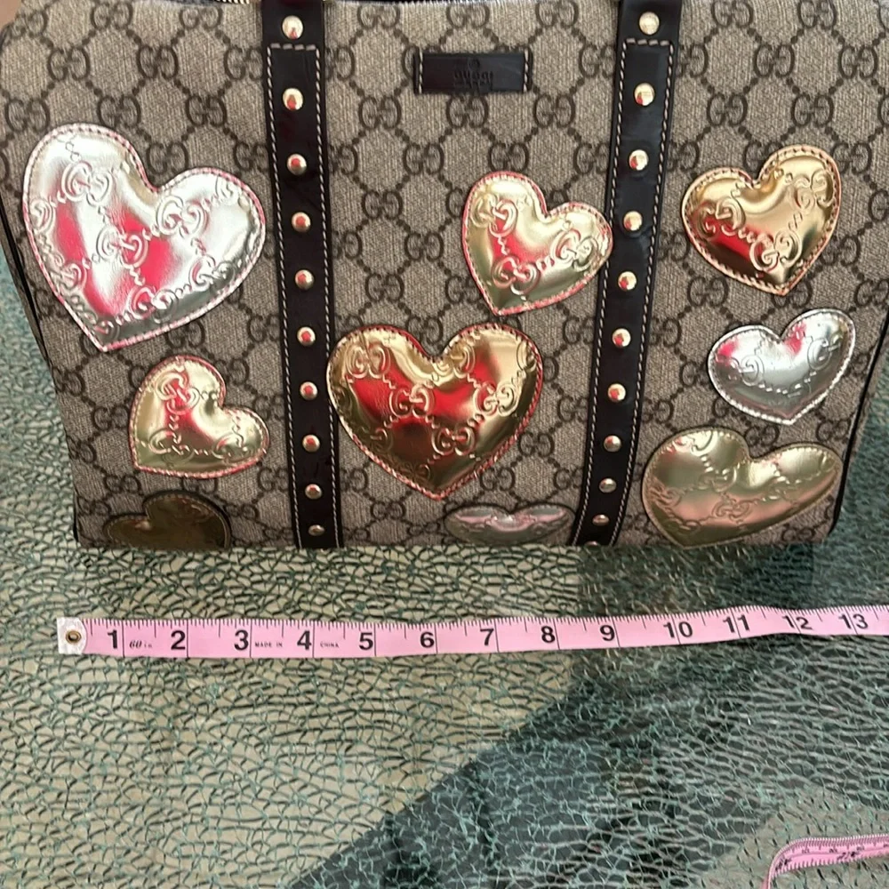 GUCCI GG C Canvas Limited Edition Heart Pattern Boston Bag Brown Leather NWOT - Picture 4 of 15